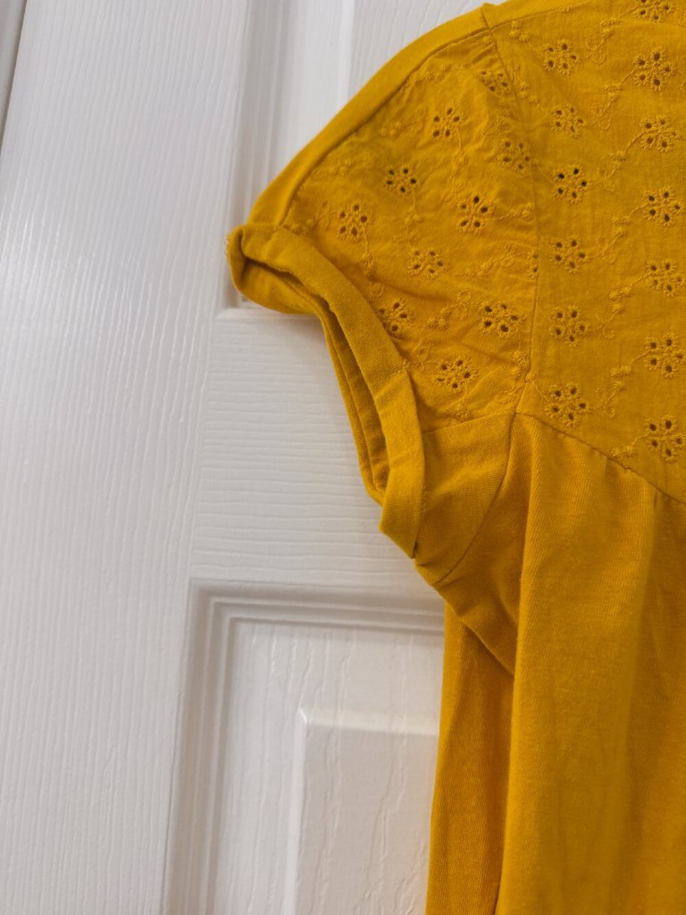 Vintage Mustard Yellow Eyelet Yoke Short Sleeve Top - Picture 4 of 5